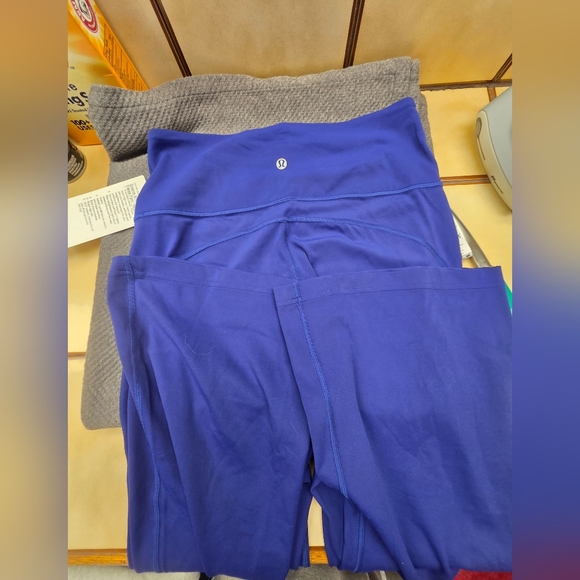 NWT! Lululemon Groove Super-High-Rise Flared Pant *Nulu, Size 8 - Picture 5 of 6